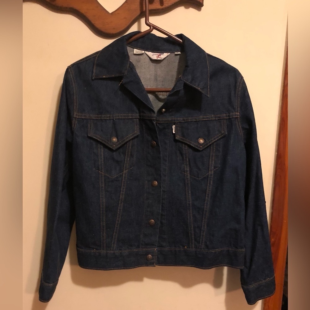 Vintage ladies Levi’s jacket